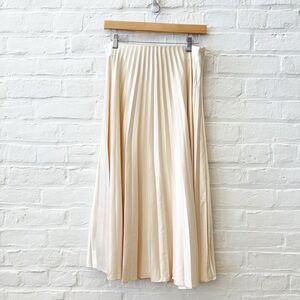 Zara || Satin Effect Pleated Midi Skirt Cream Ivory Stone Large